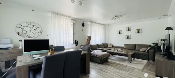 4 bedrooms House in Saint-Maximin, France No. 159177 17