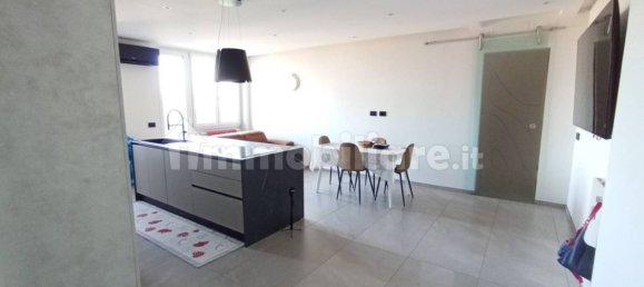 2 Schlafzimmer Wohnung in Cinisello Balsamo, Italy, Nr. 267351 7