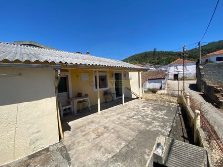 5 bedrooms House in Miranda do Corvo, Portugal No. 36110