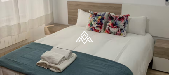 4 bedrooms Apartment in Malaga, Spain No. 219201 11