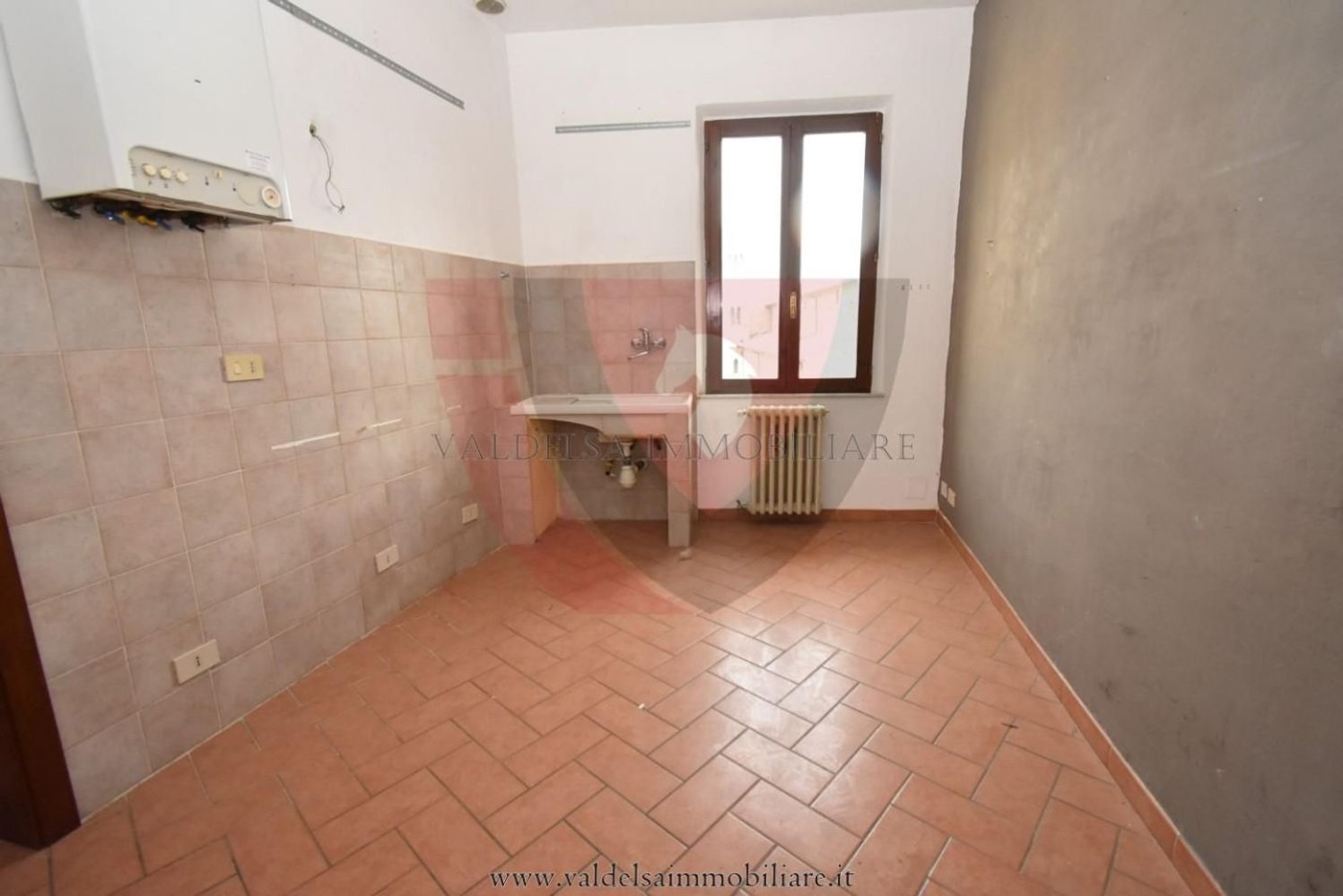 2غرفة شقة في Colle di Val d'Elsa, Italy رقم 91008