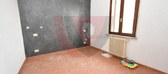 2غرفة شقة في Colle di Val d'Elsa, Italy رقم 91008 10