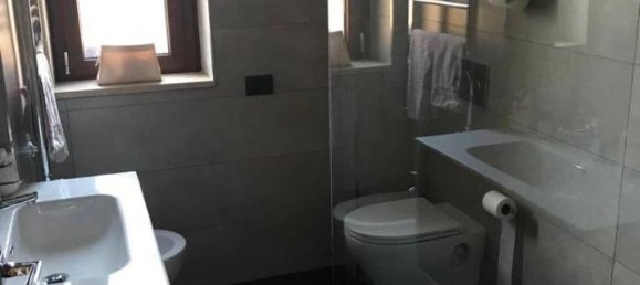 4 rooms Apartment in Rome, Italy No. 37647 8