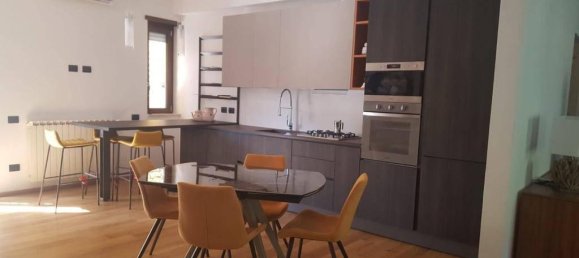 4 rooms Apartment in Rome, Italy No. 37647 19