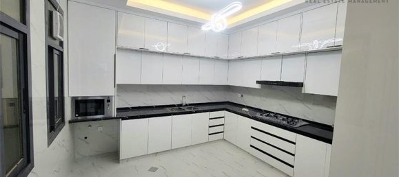 5 bedrooms Villa in Al Yasmeen, UAE No. 25630 4