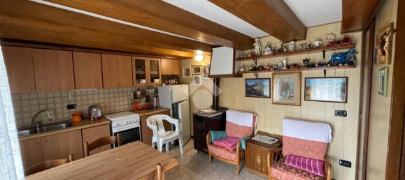 2 bedrooms House in Lusiana Conco, Italy No. 122103 4