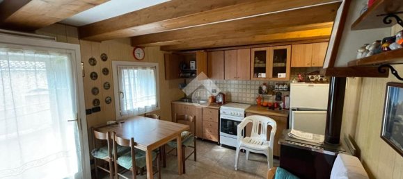 2 bedrooms House in Lusiana Conco, Italy No. 122103 8