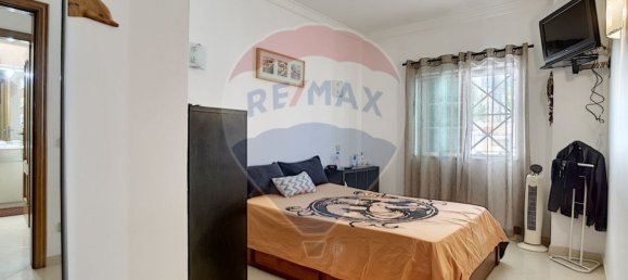 388m² Building in Albufeira, Portugal No. 40889 4