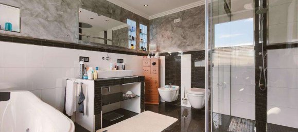 8 rooms House in Solingen, Germany No. 56959 18