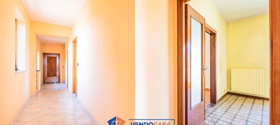 3 bedrooms Villa in Lombriasco, Italy No. 280831 13