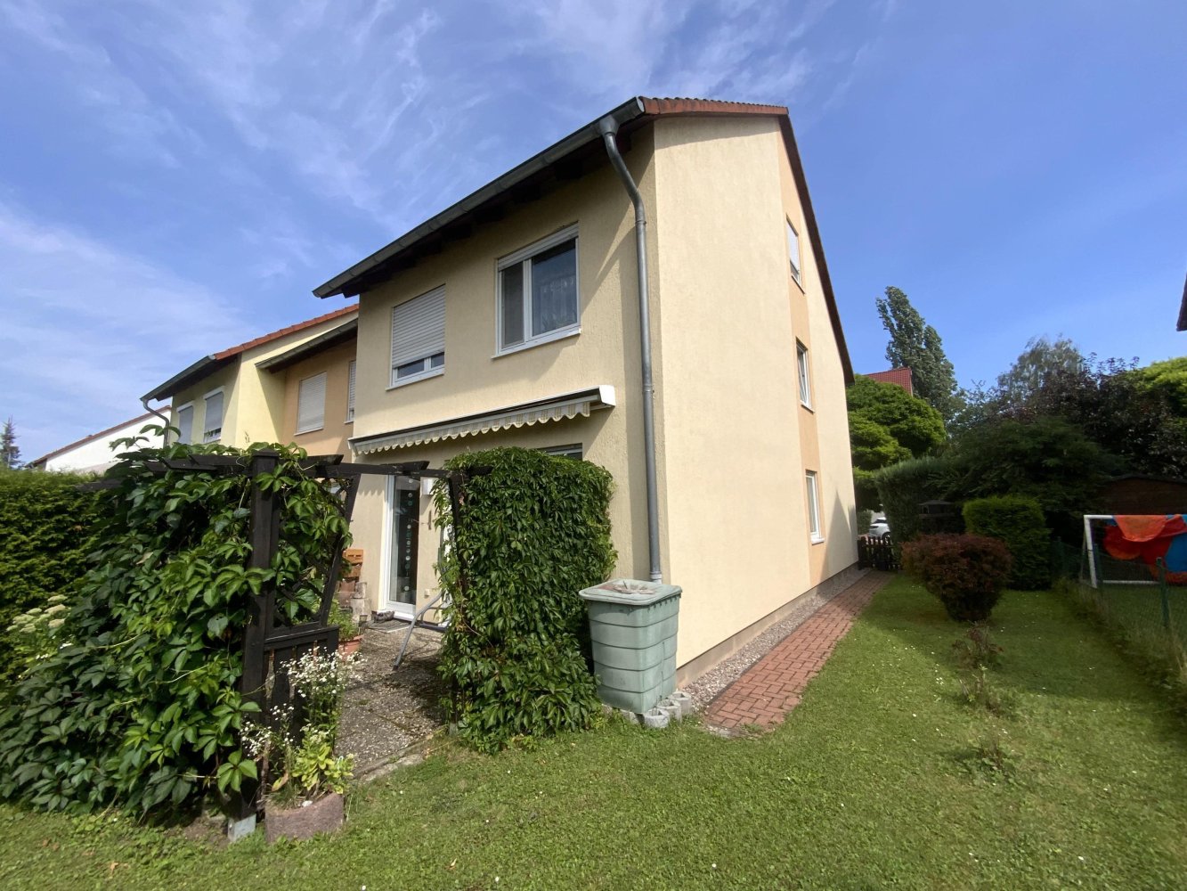 3 chambres Maison de ville à Sommerda, Germany No. 201097