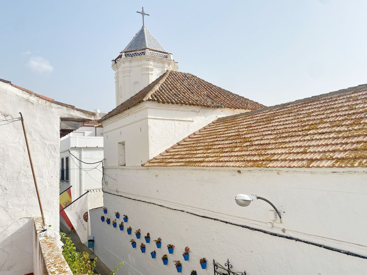 Adosado de 7 dormitorios en Marbella, Spain No. 253051