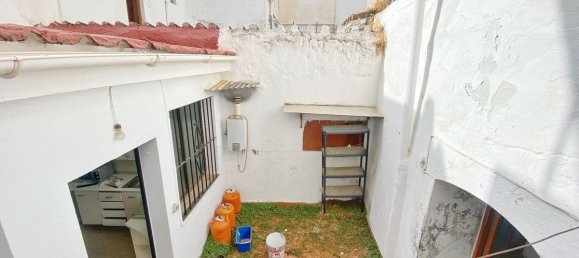 7 bedrooms Townhouse in Marbella, Spain No. 253051 4