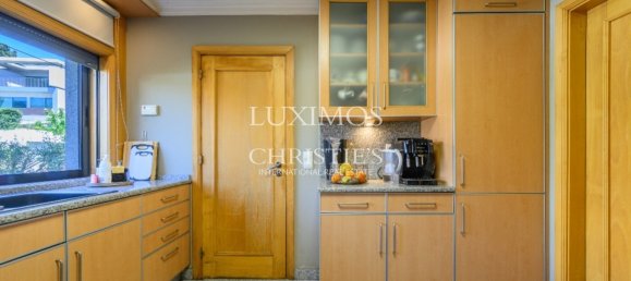 5 bedrooms Villa in Porto, Portugal No. 108494 6