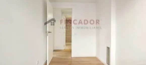 Dúplex de 2 dormitorios en Barcelona, Spain No. 141814 9