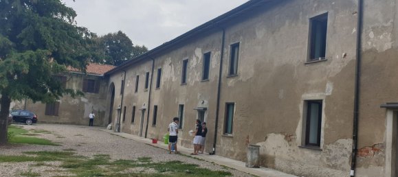 5 bedrooms Villa in Milan, Italy No. 357912 10