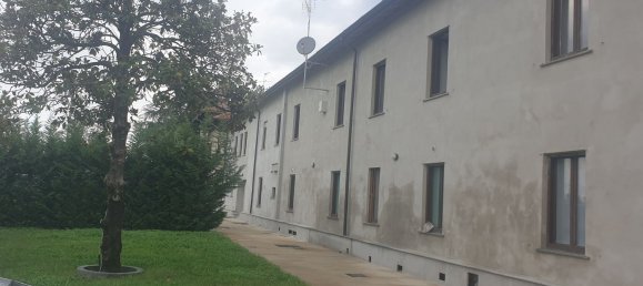 5 bedrooms Villa in Milan, Italy No. 357912 4