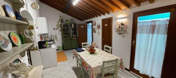 4 rooms Apartment in Monteriggioni, Italy No. 133090 3