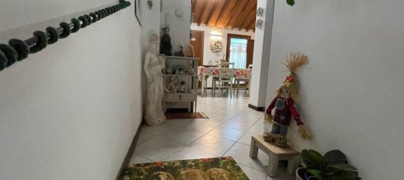 4 rooms Apartment in Monteriggioni, Italy No. 133090 8