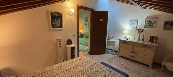 4 rooms Apartment in Monteriggioni, Italy No. 133090 17