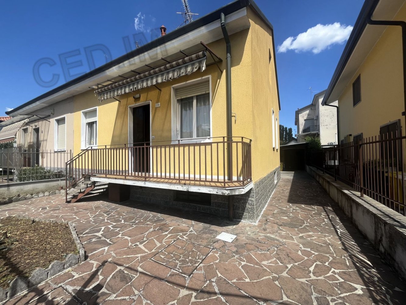 3 bedrooms House in Rho, Italy No. 370146