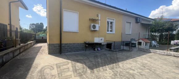 3 bedrooms House in Rho, Italy No. 370146 8