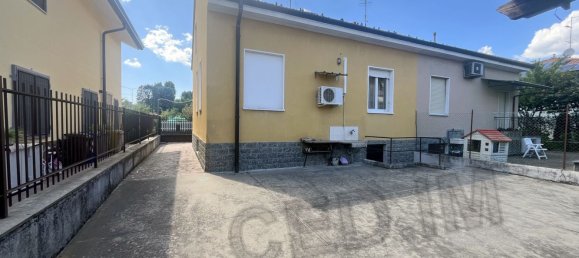 3 bedrooms House in Rho, Italy No. 370146 12