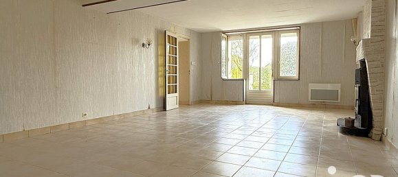 2 bedrooms House in Loge-Fougereuse, France No. 109802 2