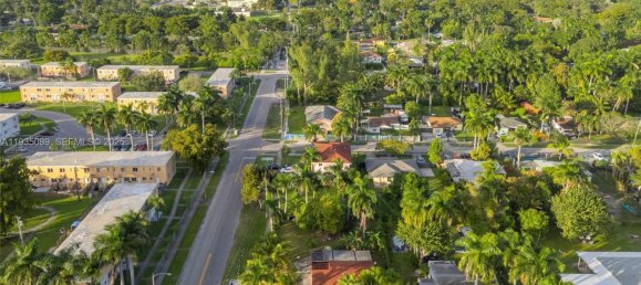 2 Schlafzimmer Villa in Miami, USA, Nr. 615749 28