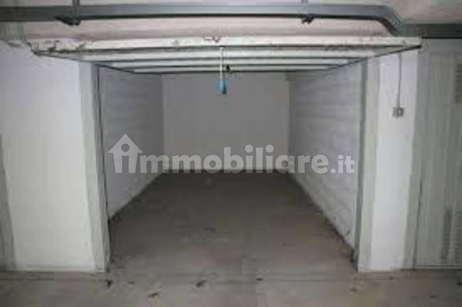 18m² Garage in Rovato, Italy No. 261860