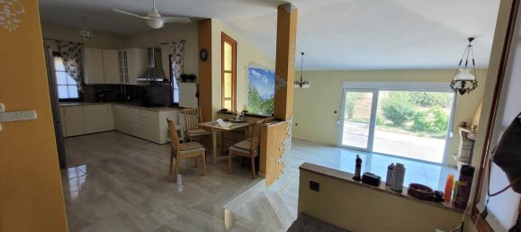 3 bedrooms Commercial property in Epanomi, Greece No. 1966 7