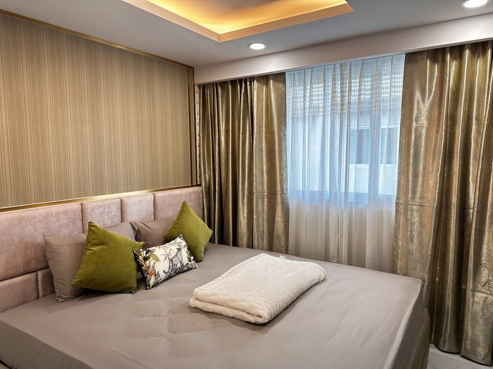 Apartamento de 384 dormitorios en Pattaya, Thailand No. 33565