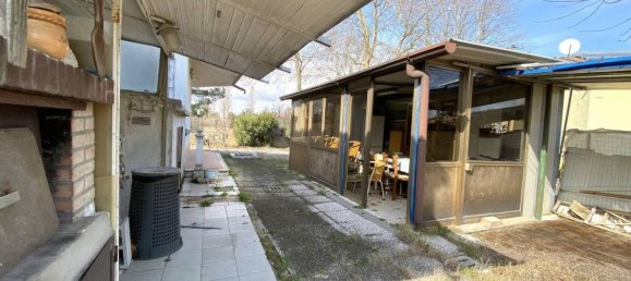 4 rooms Villa in Comacchio, Italy No. 166210 8