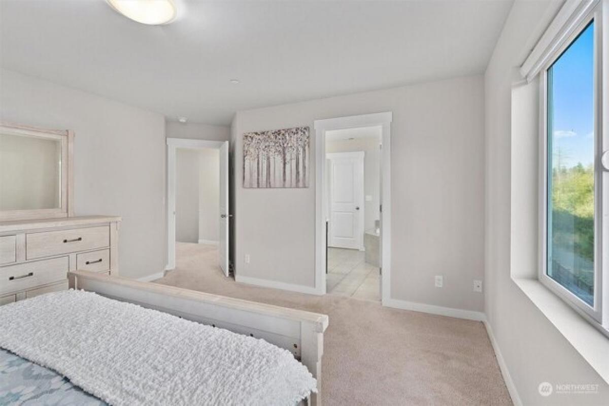 5 bedrooms House in Maple Valley, USA No. 437212