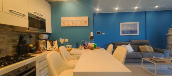 Квартира с 2 спальнями в Ладисполи, Италия № 364112 6