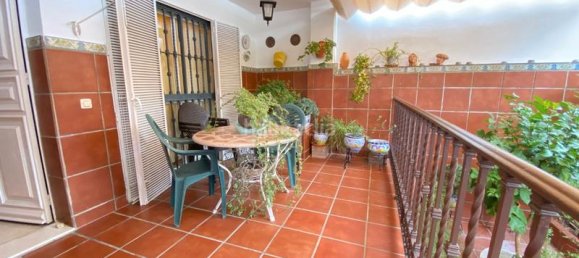 7 bedrooms Townhouse in Andalusia, Spain No. 133512 2