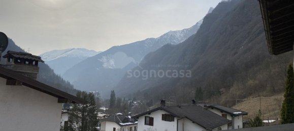 2-salle Appartement à Valbondione, Italy No. 87341 5