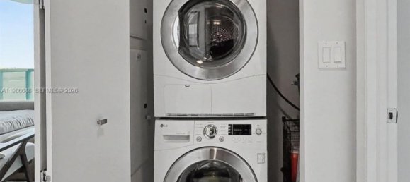 1 dormitorio propiedad comercial en alquiler en Miami, Miami-Dade, Florida, USA № 614427 15