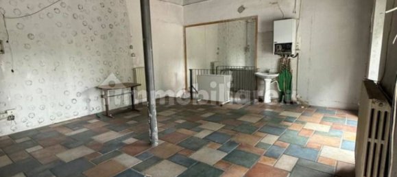 80m² Commercial property in Turin, Italy No. 272609 6
