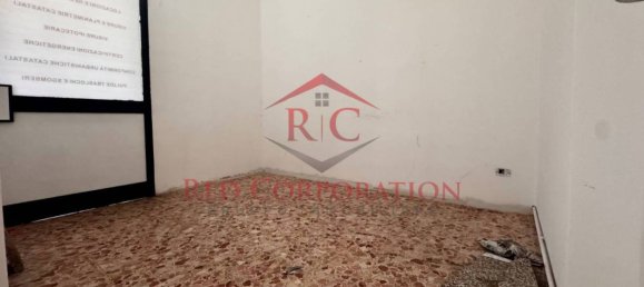 Propriété commerciale à Reggio Emilia, Italy 63m² No. 264724 2