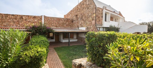 Квартира с 2 комнатами в Ольбия, Италия № 124997 4