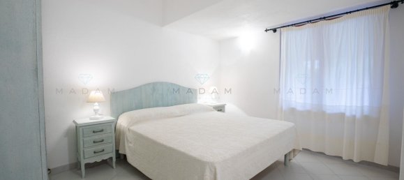 Квартира с 2 комнатами в Ольбия, Италия № 124997 27