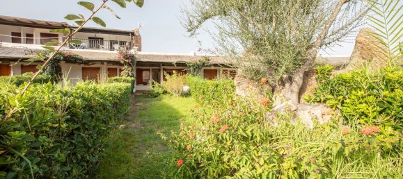 Квартира с 2 комнатами в Ольбия, Италия № 124997 22