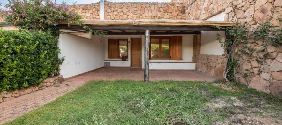 Квартира с 2 комнатами в Ольбия, Италия № 124997 25