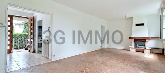 3 bedrooms House in Verneuil-en-Halatte, France No. 338670 2