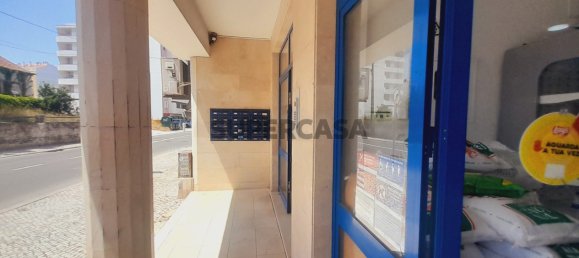 101m² Commercial property in Caldas da Rainha, Portugal No. 192665 29