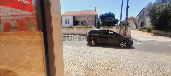101m² Commercial property in Caldas da Rainha, Portugal No. 192665 28