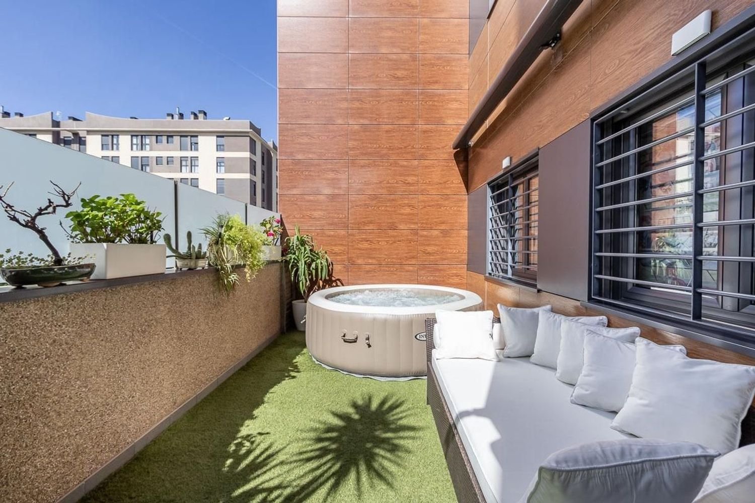 2 bedrooms Apartment in Granada, Spain No. 23345