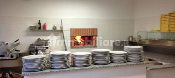 2 rooms Commercial property in Lucca, Italy No. 211534 5