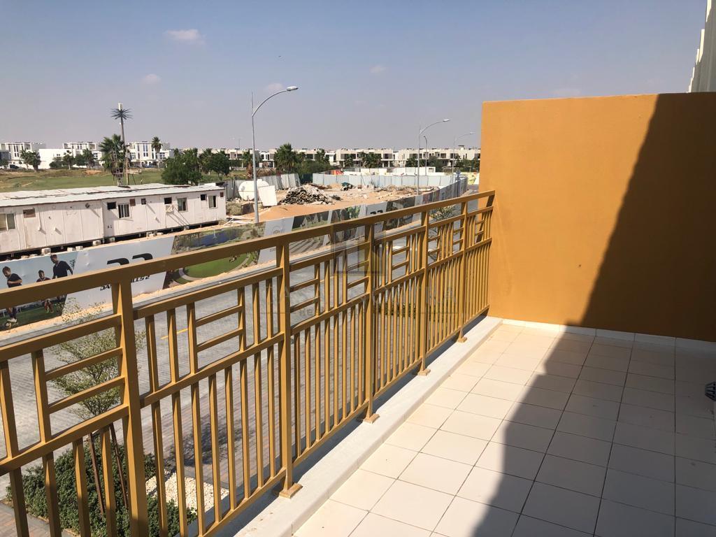 3 bedrooms Villa in Dubai, UAE No. 15721